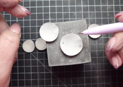 Making and refining the silver clay links